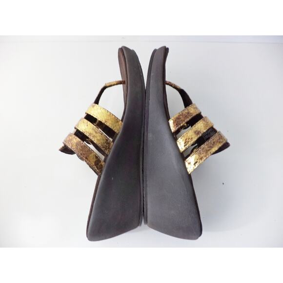 SKECHERS EUR 40 US 9M BRONZE SNAKE PRINT THONG PLATFORM WEDGE SLIDE SANDAL SHOE - Picture 5 of 7